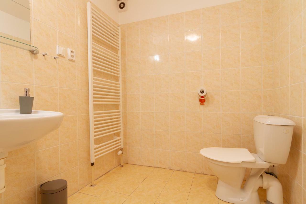 Apartmany U Nemocnice Τσέσκε Μπουντεγιόβιτσε Εξωτερικό φωτογραφία