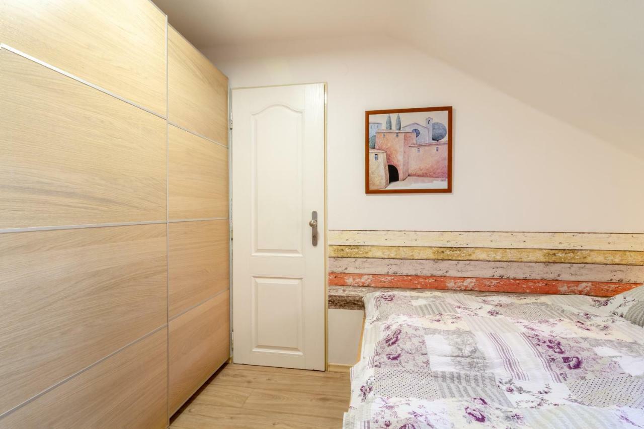 Apartmany U Nemocnice Τσέσκε Μπουντεγιόβιτσε Εξωτερικό φωτογραφία